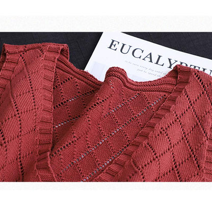 Classic Vintage Sweater with a Flattering Fit