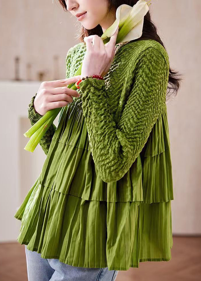 Effortlessly Elegant Top with a Timeless Design
