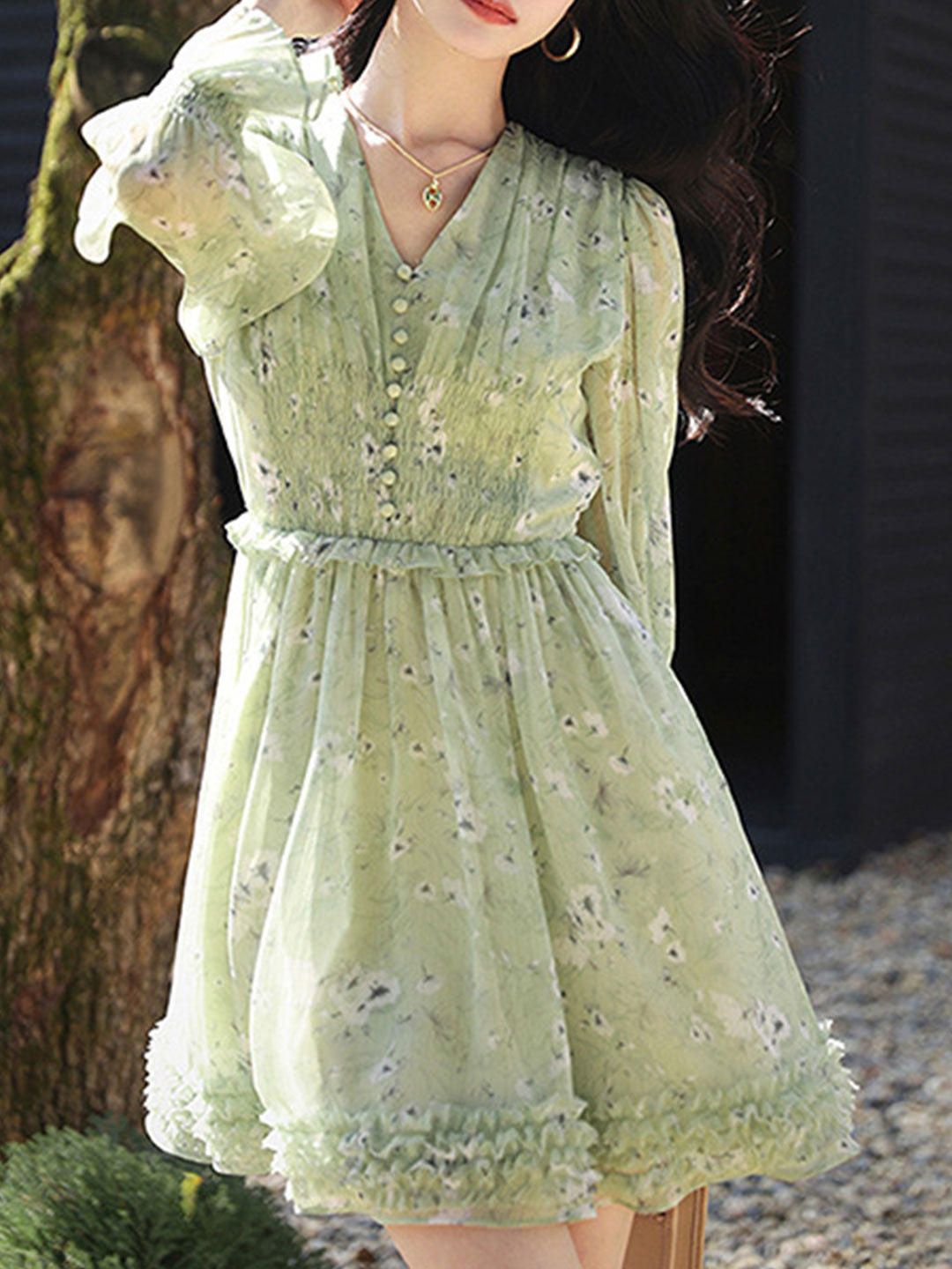 Gracefully Styled Dress for Any Occasion