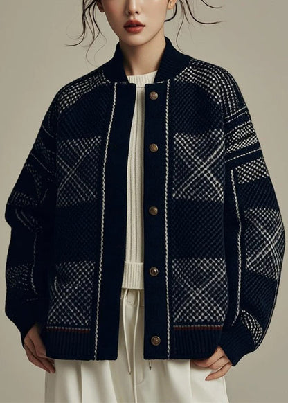 Effortlessly Elegant Coat with a Timeless Design