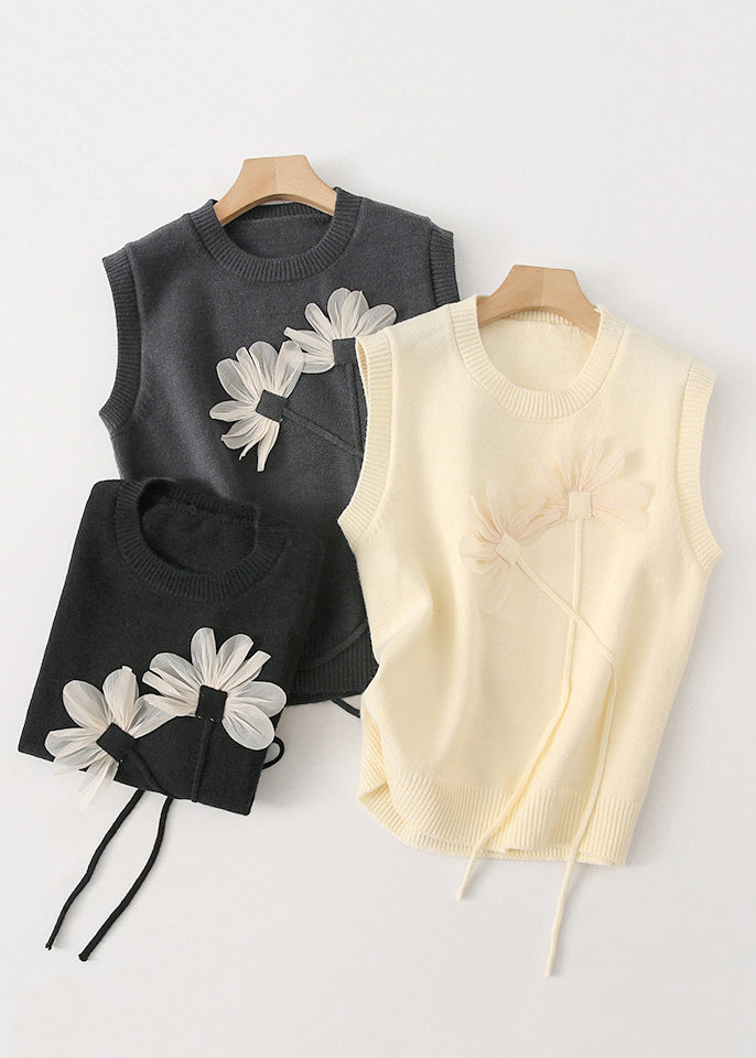 Well Tailored Top with a Graceful Silhouette