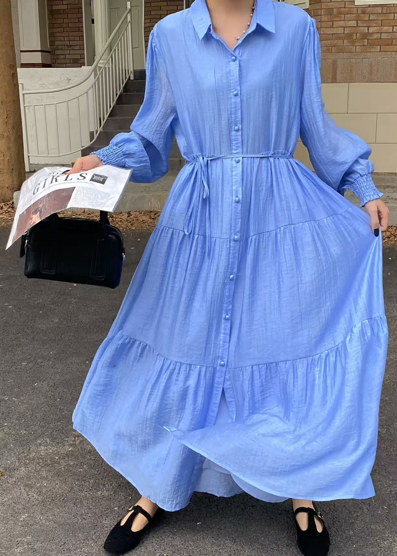 Well Tailored Dress with a Graceful Silhouette