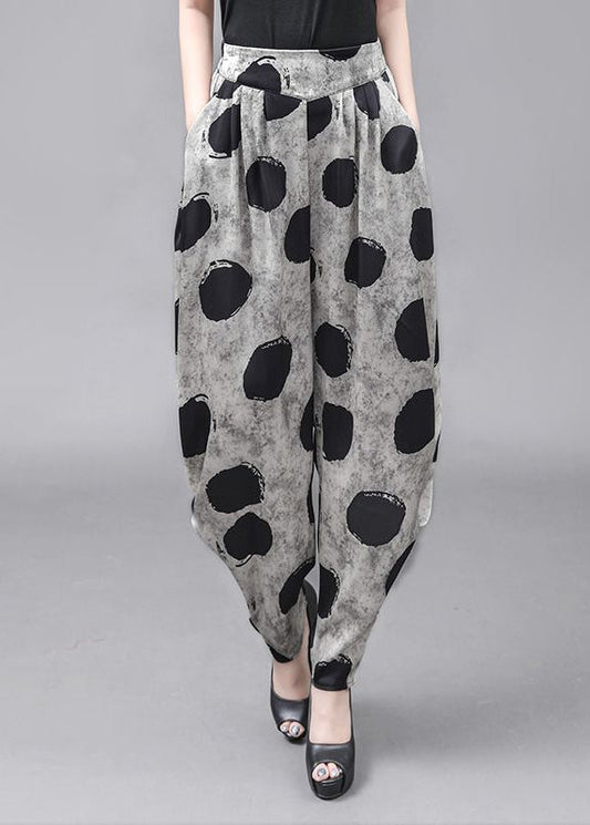 Well Tailored Pants with a Graceful Silhouette