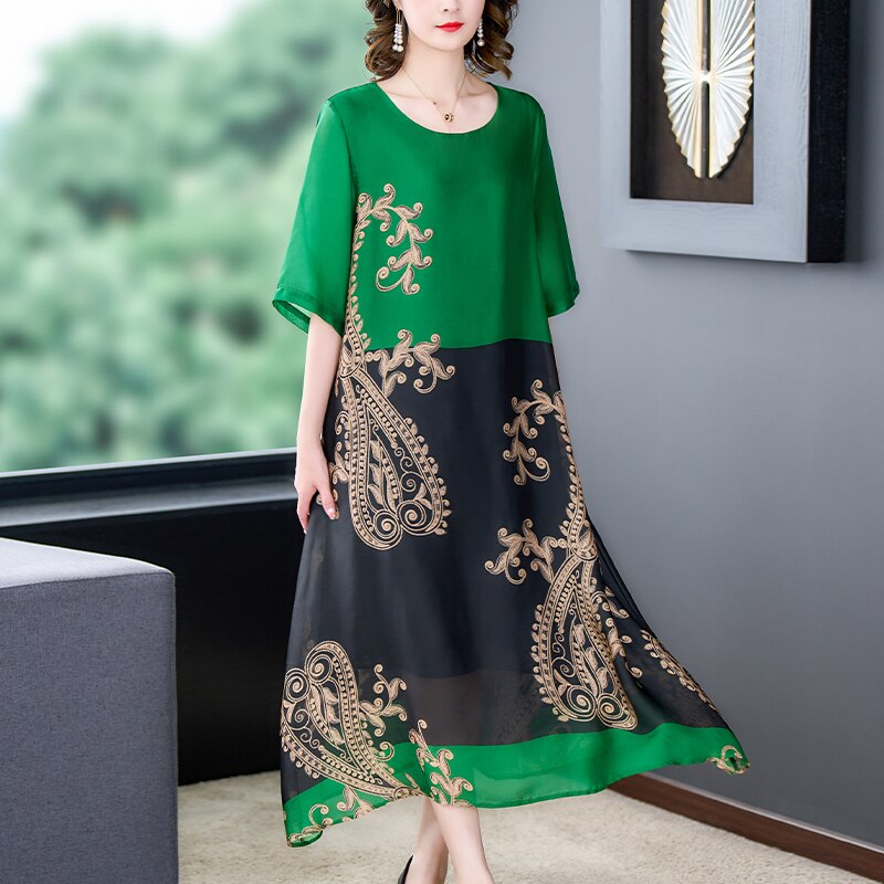 Classic Vintage & Enduringly Stylish Dress