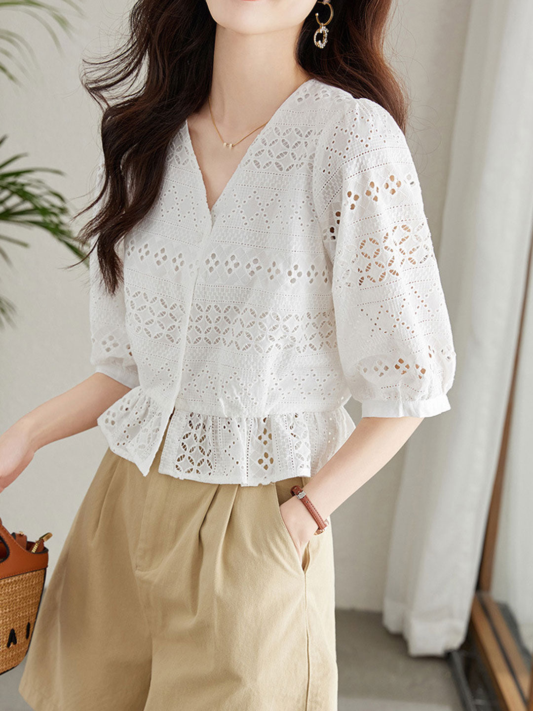 Classic Vintage & Enduringly Stylish Blouse
