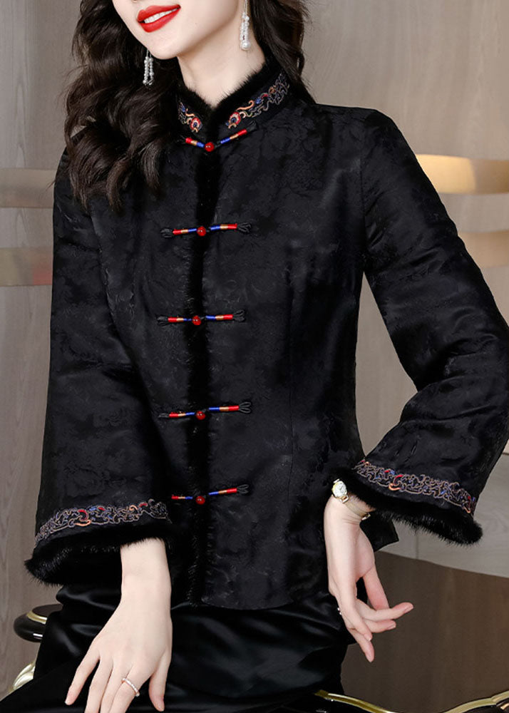Classic Vintage & Enduringly Stylish Coat