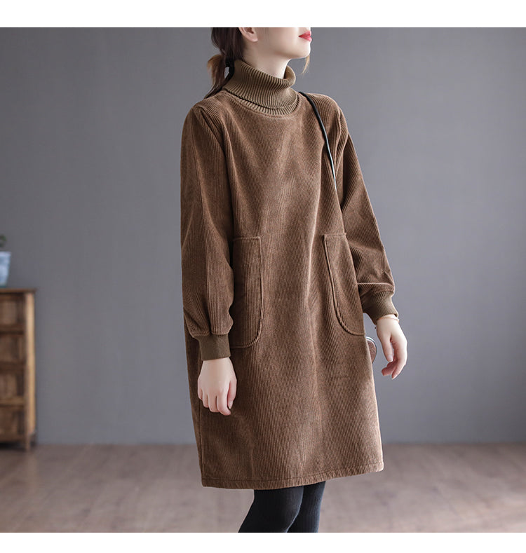 A Vintage Style Top with Delicate Timeless Details