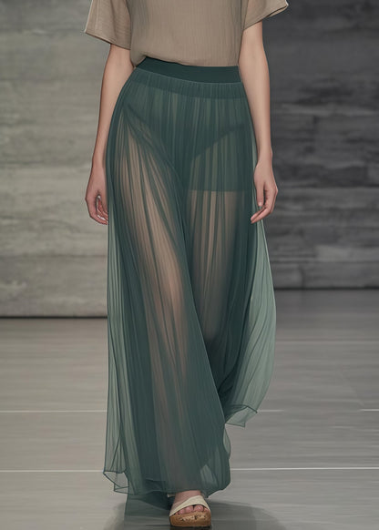 Well Tailored Garment with a Graceful Silhouette