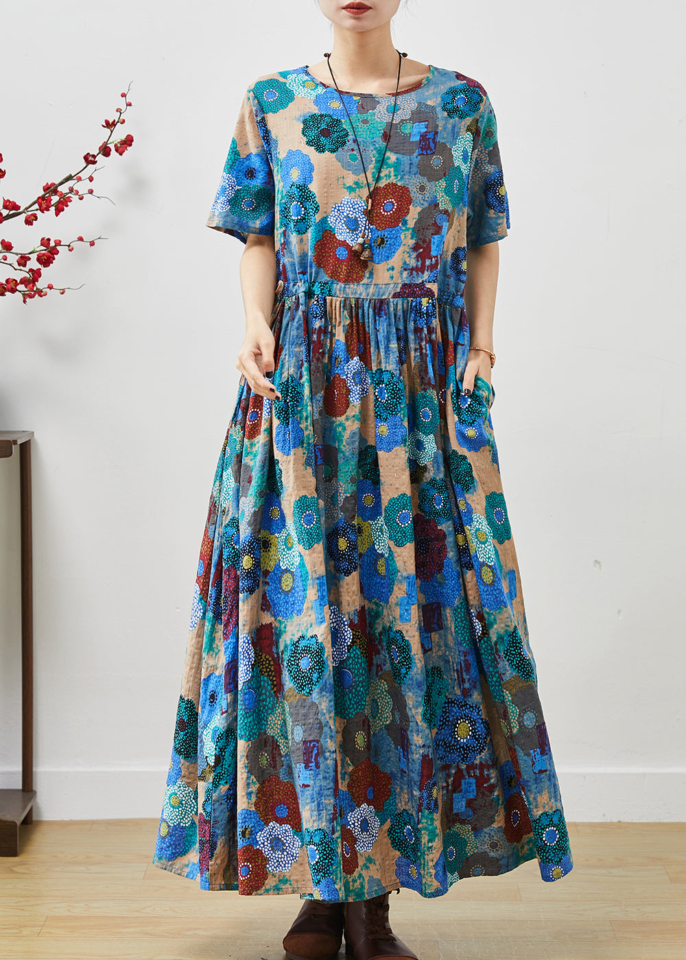 Gracefully Styled Dress for Any Occasion