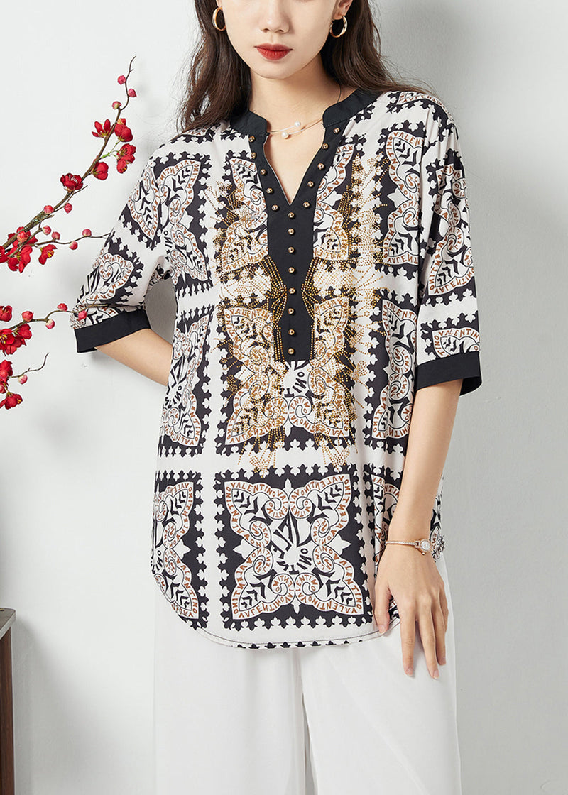 Beautifully Finished Blouse in a Timeless Design