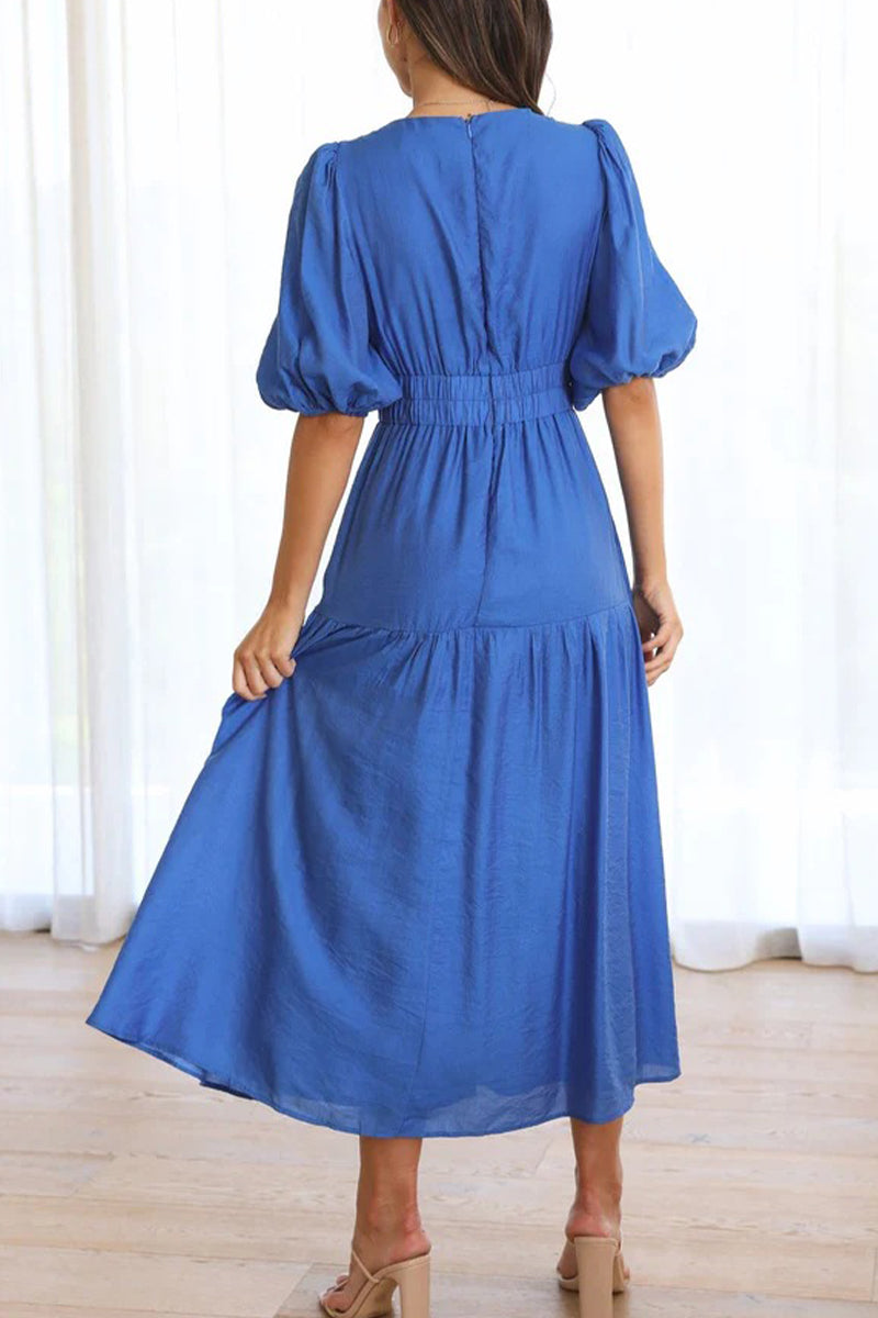 Effortlessly Elegant Dress with a Timeless Design