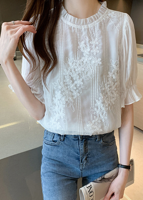 Well Tailored Shirt with a Graceful Silhouette