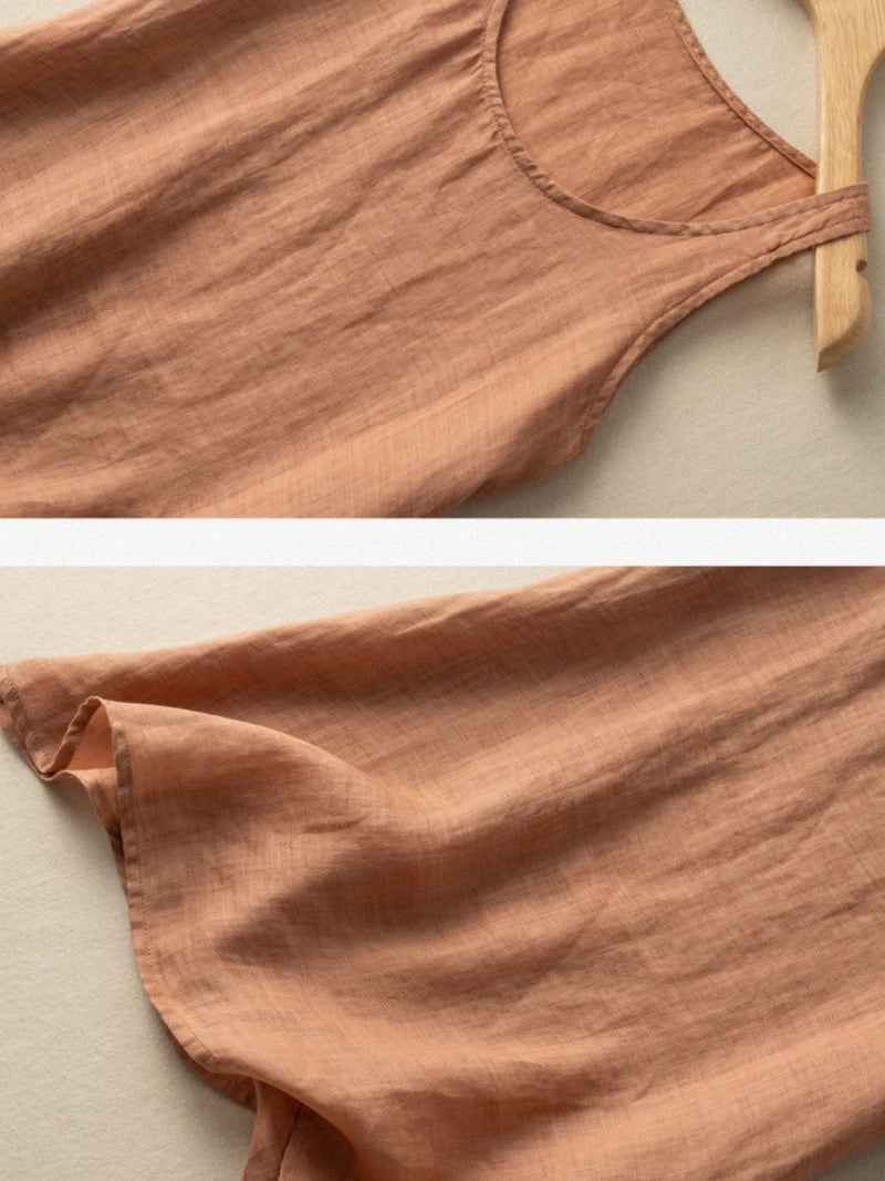 Effortlessly Elegant Garment with a Timeless Design