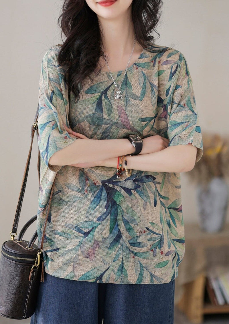 Well Tailored T-Shirt with a Graceful Silhouette
