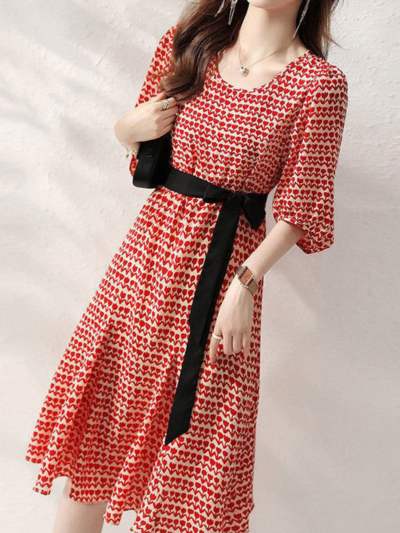 Classic Vintage Dress with a Flattering Fit