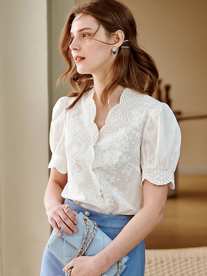 Well Tailored Shirt with a Graceful Silhouette