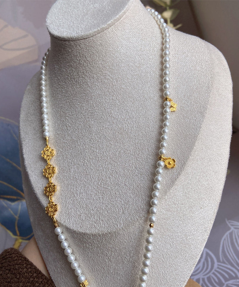 Stunning Silver Necklace for Daily Wear