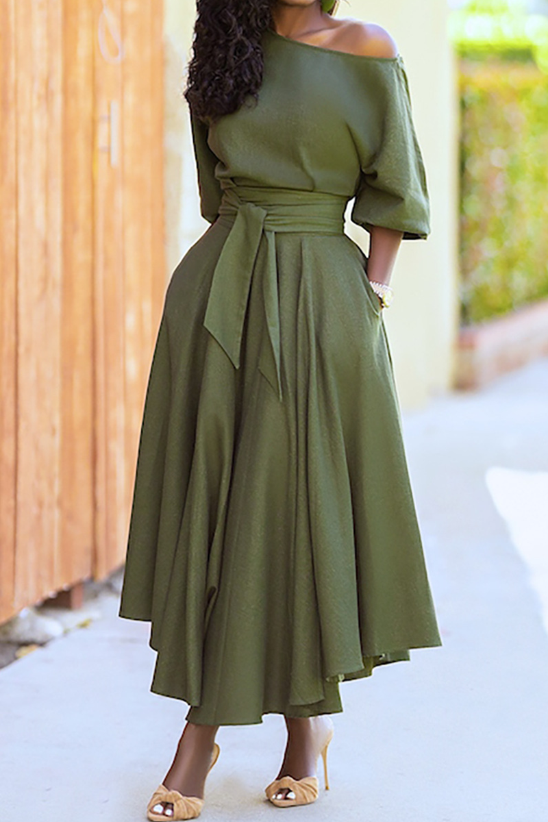 Sophisticated Dress with a Clean Classic Look