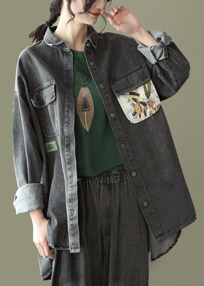 Well Tailored Coat with a Graceful Silhouette