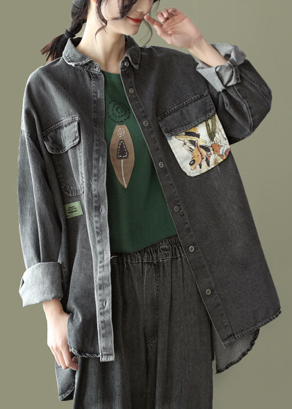 Well Tailored Coat with a Graceful Silhouette