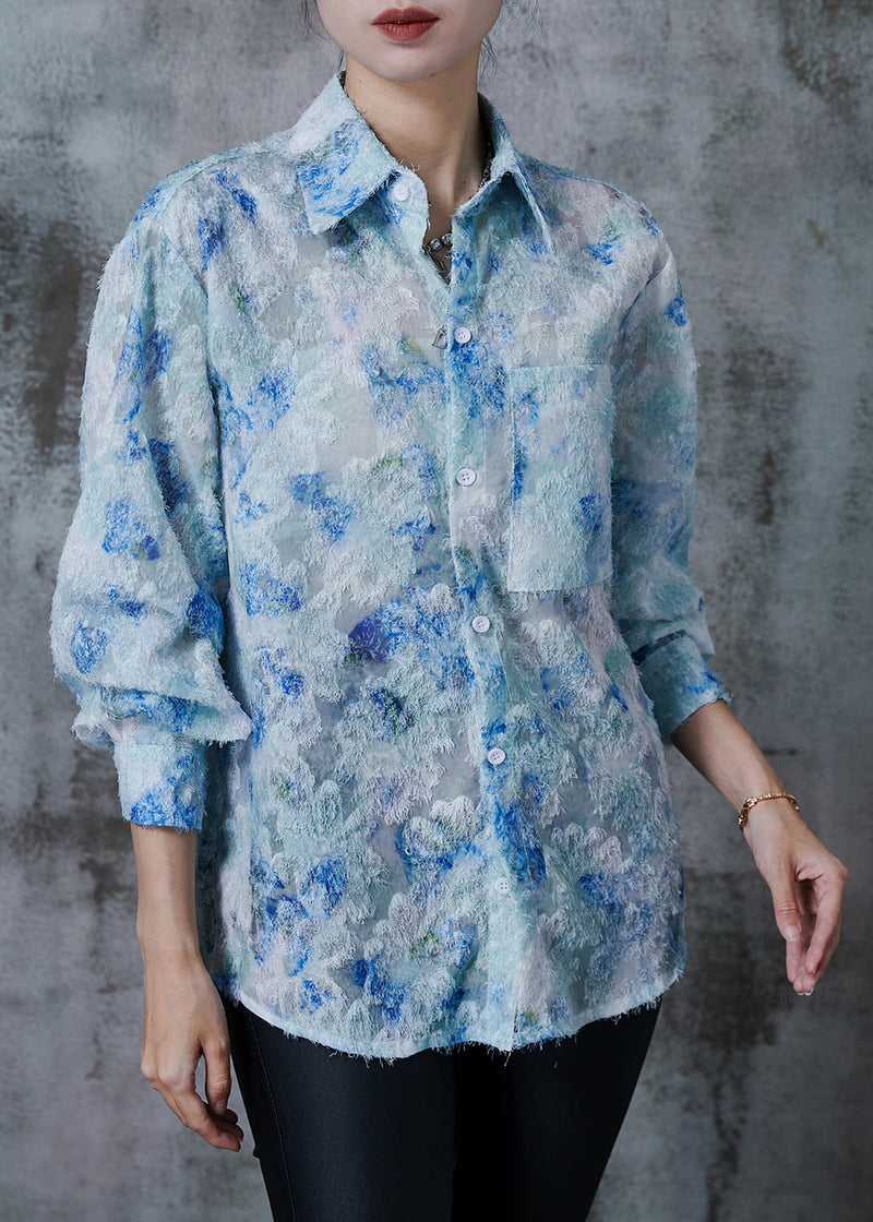 Well Tailored Shirt with a Graceful Silhouette