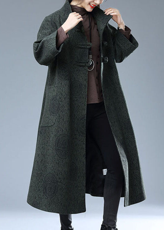 Classic Vintage Coat with a Flattering Fit