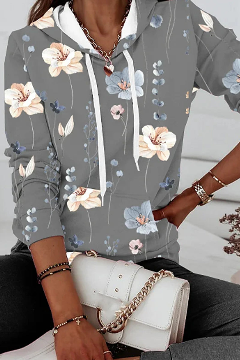 Effortlessly Elegant Top with a Timeless Design