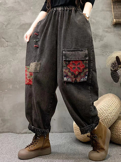 Effortlessly Elegant Pants with a Timeless Design