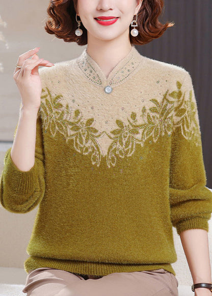 Well Tailored Sweater with a Graceful Silhouette