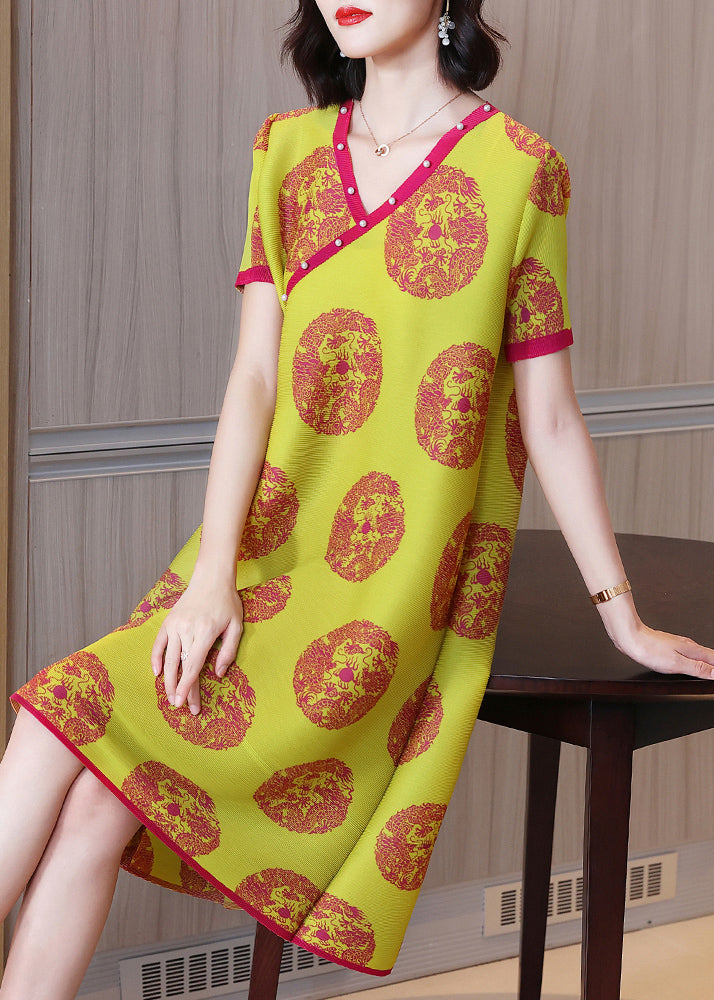 Classic Vintage Dress with a Flattering Fit