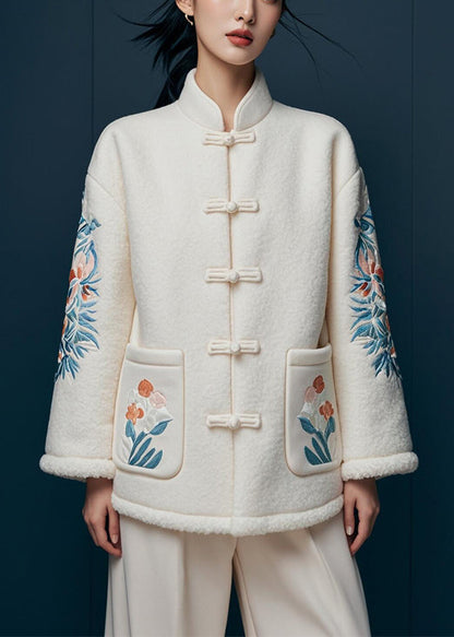 Sophisticated Coat with a Clean Classic Look
