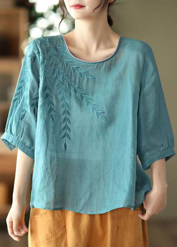 Effortlessly Elegant Shirt with a Timeless Design