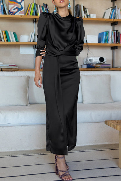 Well Tailored Dress with a Graceful Silhouette