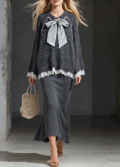 Classic Vintage Sweater with a Flattering Fit