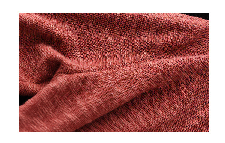 Effortlessly Elegant Top with a Timeless Design