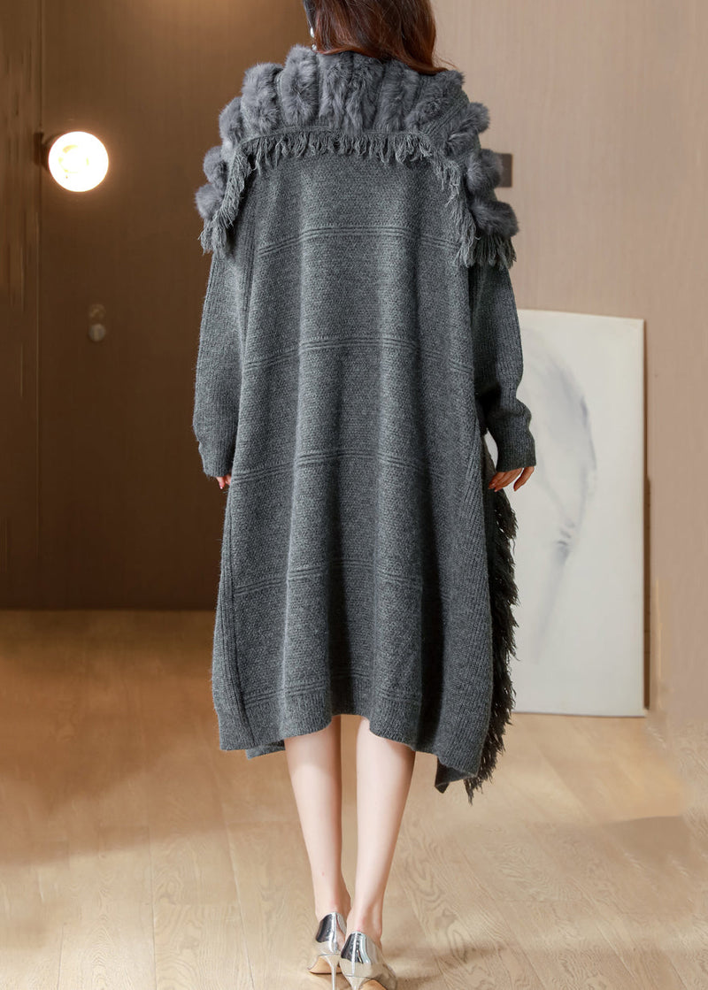 Well Tailored Cardigan with a Graceful Silhouette