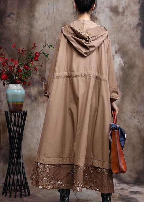 Well Tailored Coat with a Graceful Silhouette