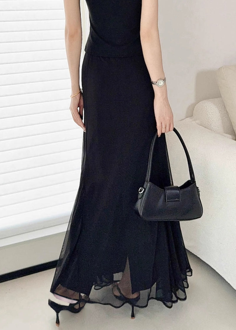 Well Tailored Garment with a Graceful Silhouette