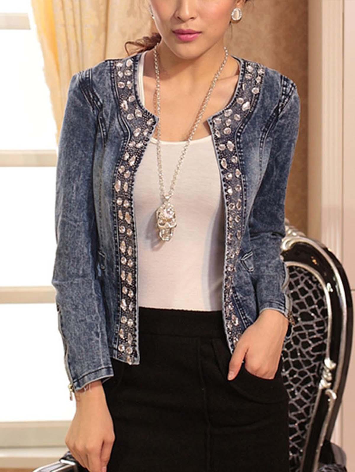 Well Tailored Jacket with a Graceful Silhouette