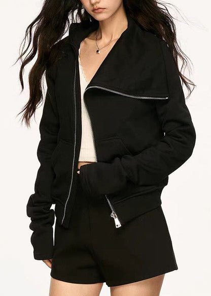 A Vintage Style Coat with Delicate Timeless Details