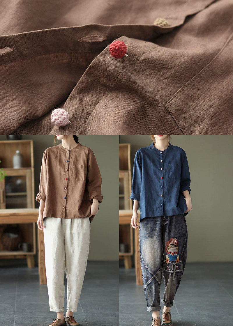 Classic Vintage Blouse with a Flattering Fit