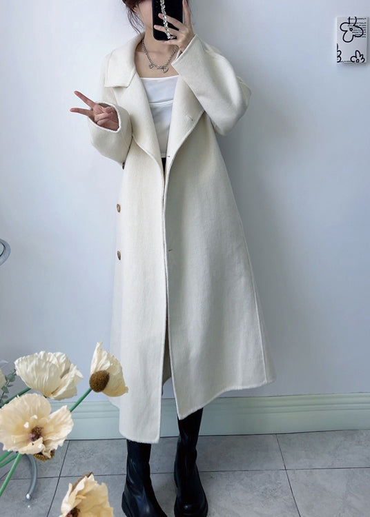 Sophisticated Coat with a Clean Classic Look