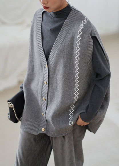 Well Tailored Coat with a Graceful Silhouette