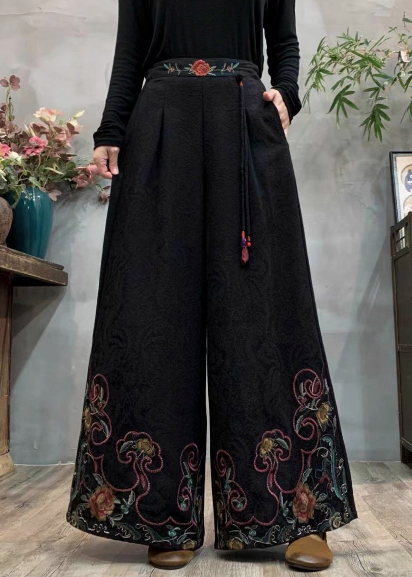 Gracefully Styled Pants for Any Occasion