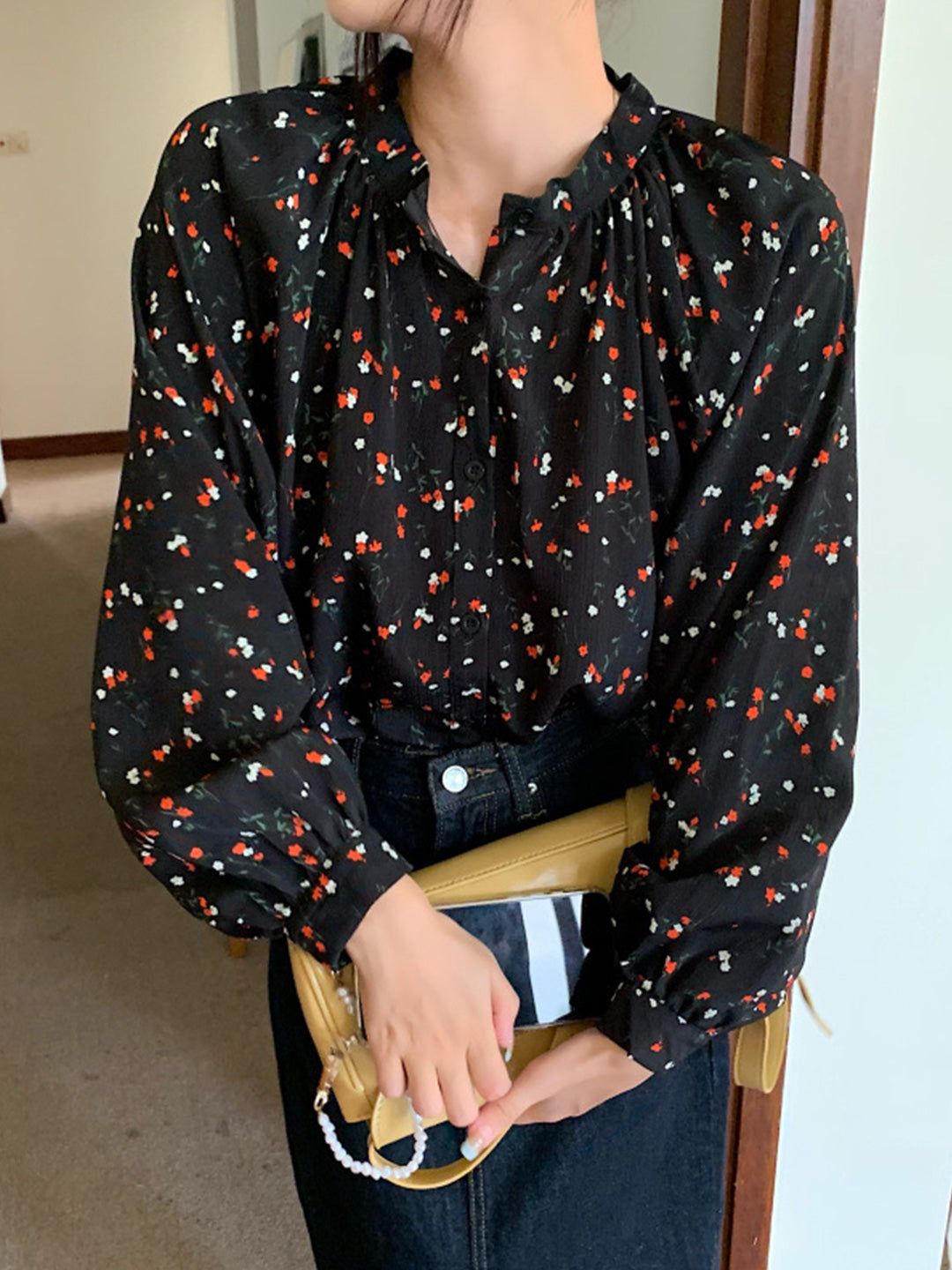Classic Vintage Blouse with a Flattering Fit