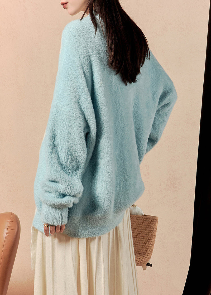Effortlessly Elegant Sweater with a Timeless Design