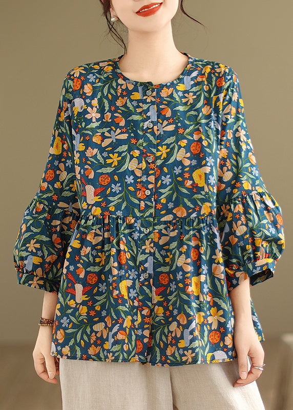A Vintage Style Top with Delicate Timeless Details
