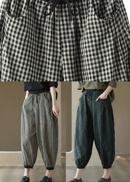 Well Tailored Pants with a Graceful Silhouette