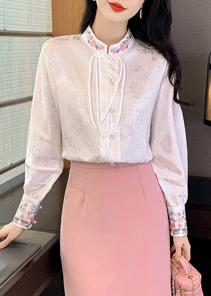 Classic Vintage Shirt with a Flattering Fit