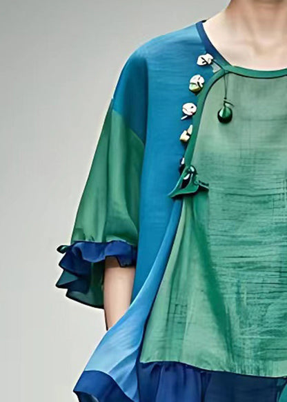 A Vintage Style Top with Delicate Timeless Details